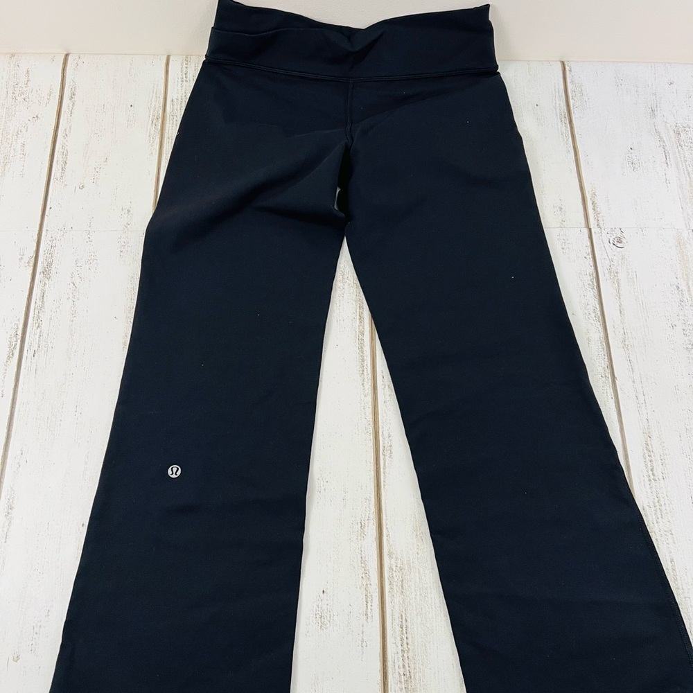 Lululemon Flare Wide Leg Leggings Pants Size 8 Reg - Picture 3 of 10